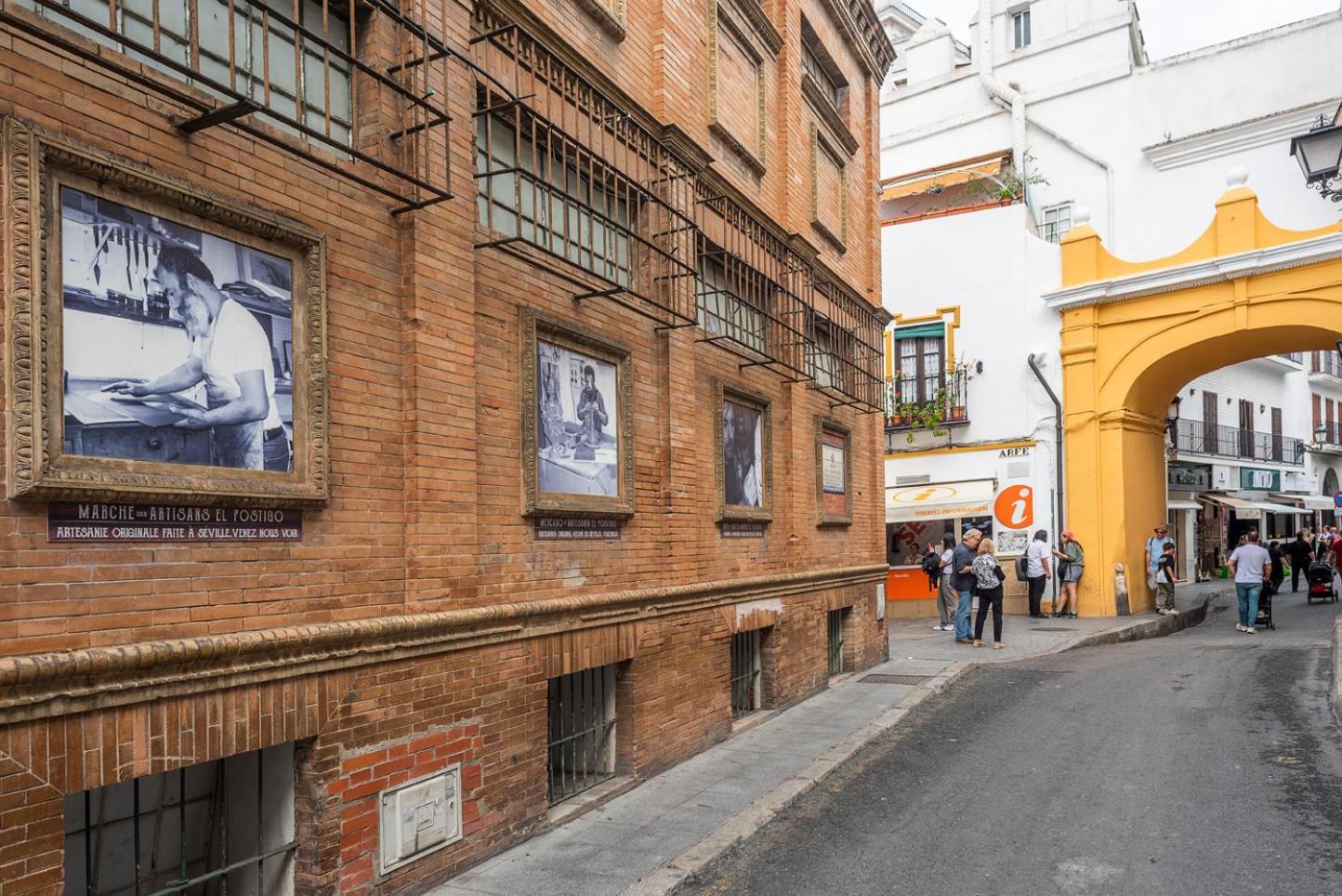 El Arenal De Sevilla, De Toros Y Galeras Экстерьер фото